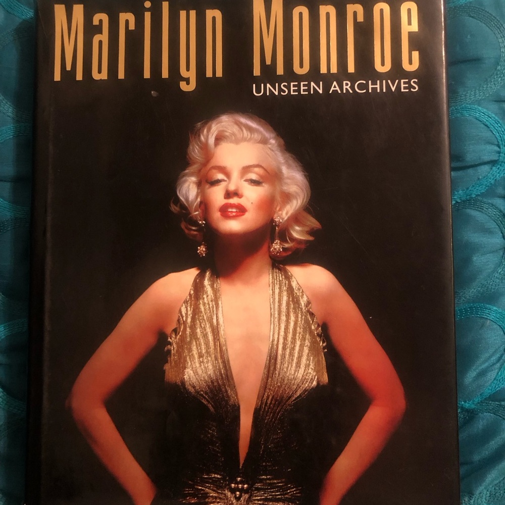 Very glamorous life of Marilyn Monroe vintage book